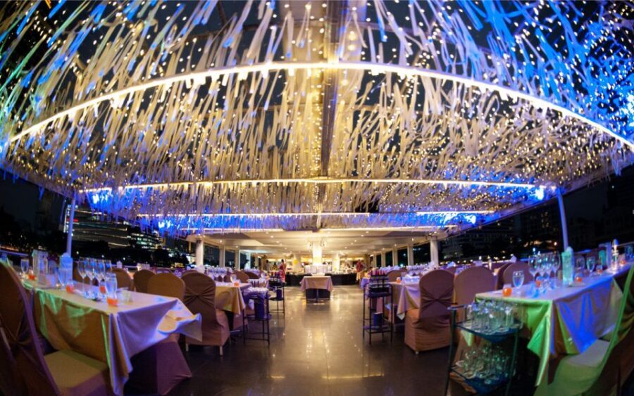 Bangkok: Grand Chao Phraya Dinner Cruise with Live Show - Live singers and Thai classical welcome: how the entertainment fits your evening