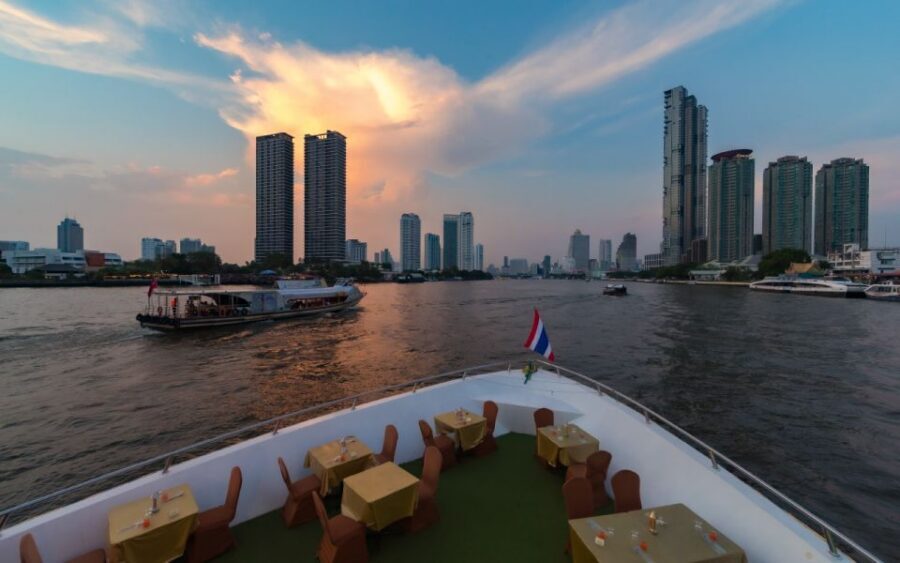 Bangkok: Grand Chao Phraya Dinner Cruise with Live Show - FAQ