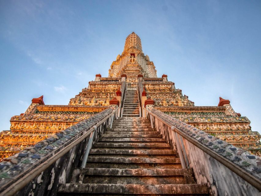 Bangkok: Grand Palace and Wat Arun Guided Walking Tour - Why the guide quality shows up in the details