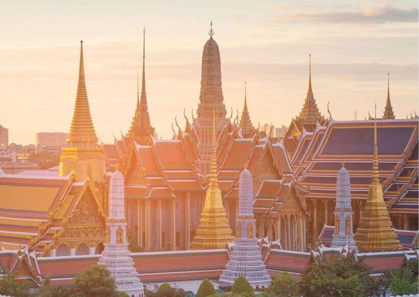 Bangkok: Grand Palace & Emerald Buddha Entry with Audioguide - Walking, Heat, and Time Pressure You Can’t Ignore