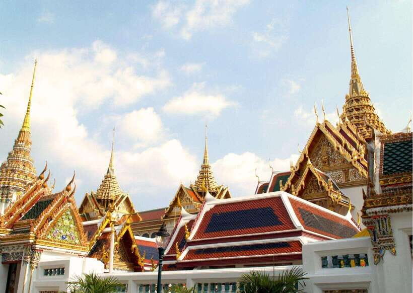 Bangkok: Grand Palace & Emerald Buddha Entry with Audioguide - The Dress Code and Rules You Must Follow