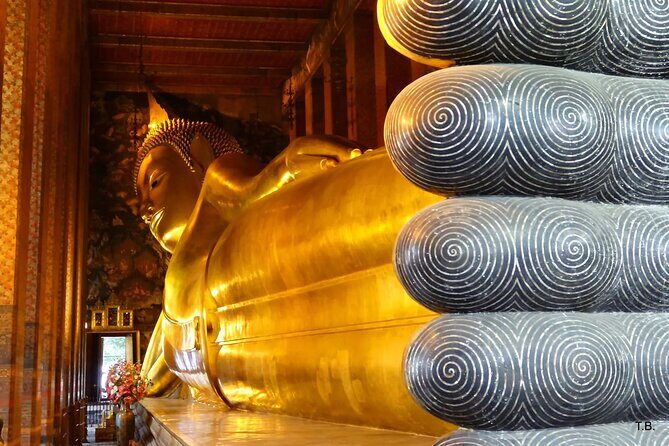 Bangkok Guided Temple Tour With Lunch Private - Wat Traimit and the Golden Buddha: a standout finale