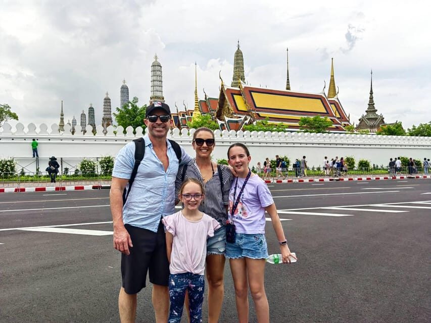 Bangkok: Guided Tour in a Typical Thai Tuk-Tuk - Chinatown and Yaowarat Road: where the tour pays off for dinner plans