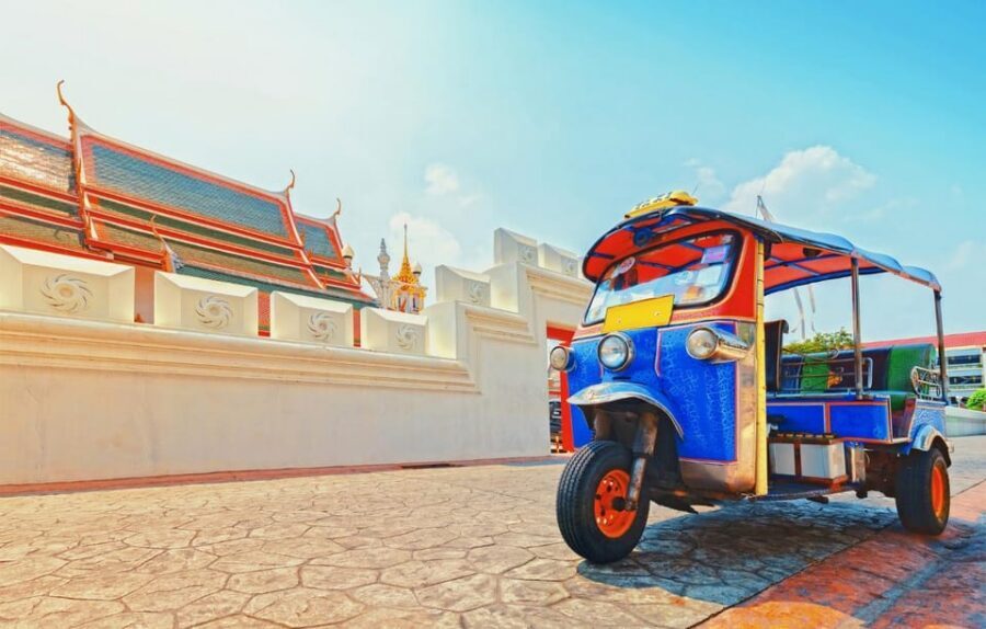 Bangkok: Guided Tour in a Typical Thai Tuk-Tuk - The first ride segment: getting your bearings in 5 minutes