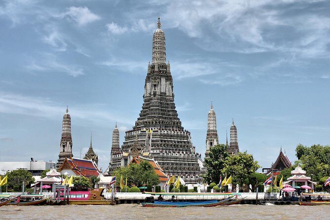 Bangkok Heritage Highlights: Grand Palace & Three Temples Tour - Wat Arun (Temple of Dawn): the river setting and why the route feels different