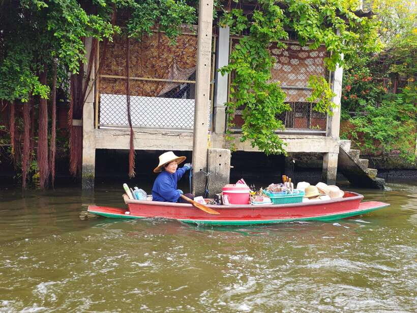 Bangkok Long Boat Canal a Big Buddha & Culture Markets Tour - Wat Paknam Phasi Charoen and Other Pass-By Temple Views