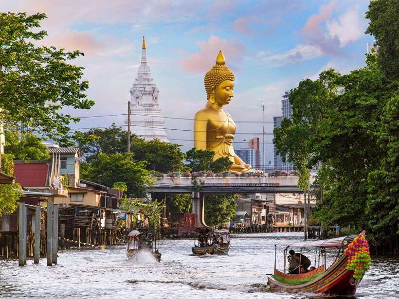 Bangkok: Longtail Boat Canal Tour to Wat Arun - Wat Paknam Phasi Charoen: the emerald-glass pagoda and the Giant Golden Buddha