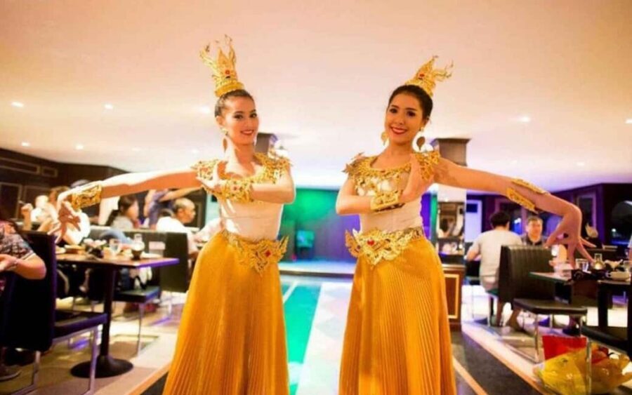 Bangkok: Luxury White Sunset or Dinner Cruise with Beer - The river route: the landmarks you’ll see from the Chao Phraya