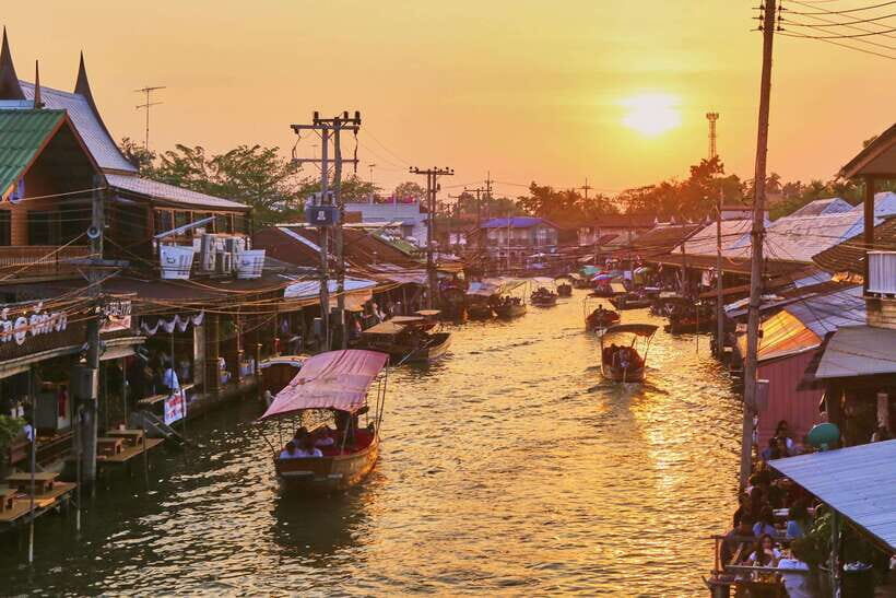 Bangkok: Maeklong Railway & Amphawa Floating Market Day Trip - Key takeaways before you go