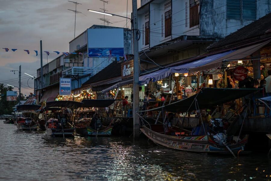 Bangkok: Maeklong Railway Market and Amphawa Floating Market - Timing, Comfort, and Why the Day Can Feel Long