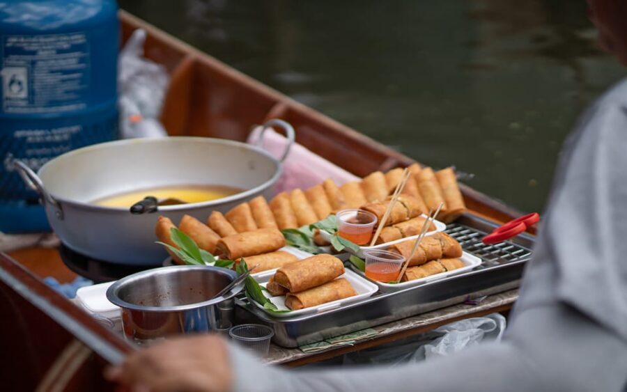 Bangkok: Maeklong Railway Market and Amphawa Floating Market - Food at Maeklong and Amphawa: Eat Like a Local, Not a Tourist