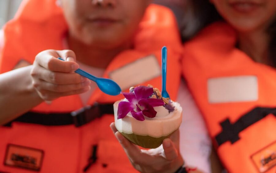 Bangkok: Maeklong Railway Market and Amphawa Floating Market - Smart Tips for a Smooth Market-and-Boat Day