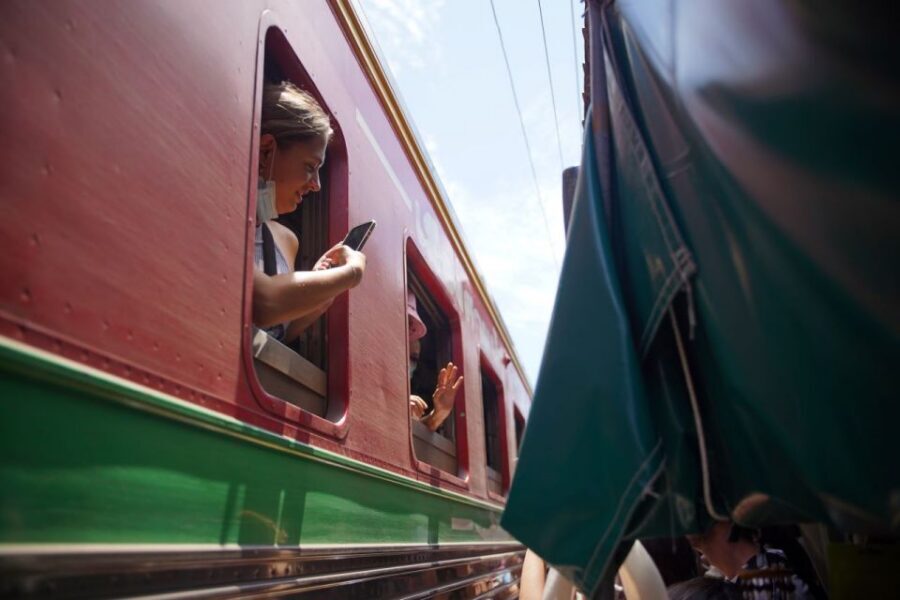 Bangkok: Maeklong Railway Market & Floating Market Tour - Key things that make this tour worth your time