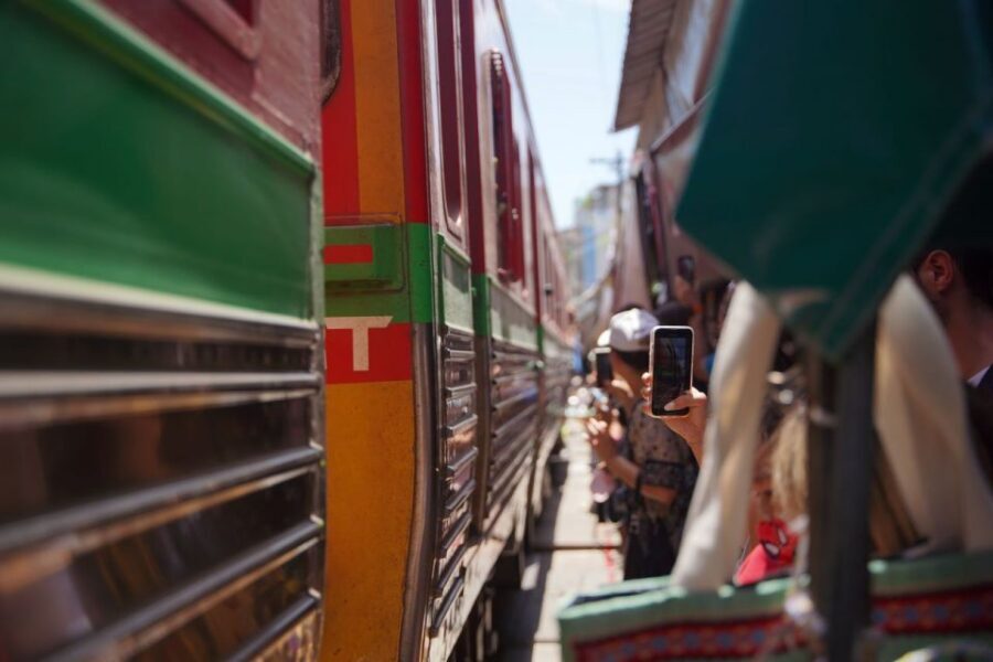 Bangkok: Maeklong Railway Market & Floating Market Tour - Maeklong Railway Market: the train-and-stall reset show