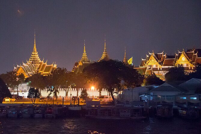 Bangkok Meridian Dinner Cruise from ICONSIAM - Entertainment onboard: Thai classical performance and live band energy