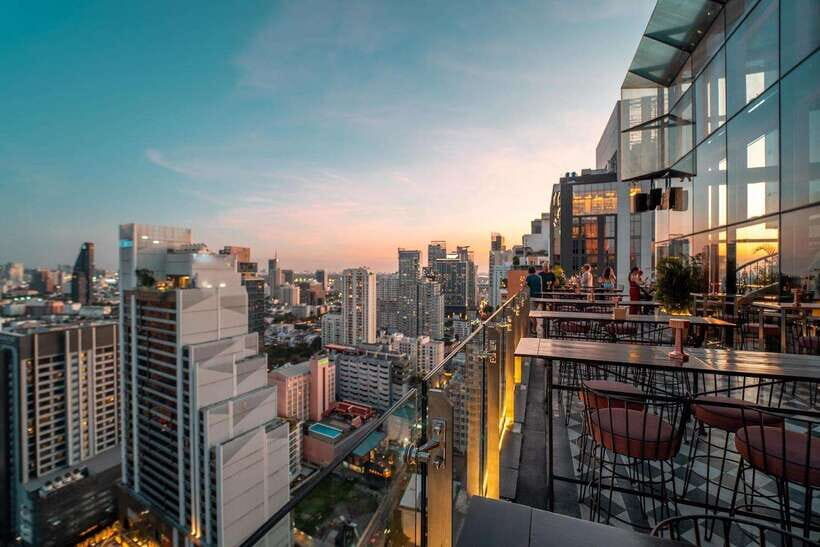 Bangkok: Mojjo Rooftop Lounge & Bar Food & Beverage Package - What to Wear and Bring: Rooftop Rules That Affect Comfort