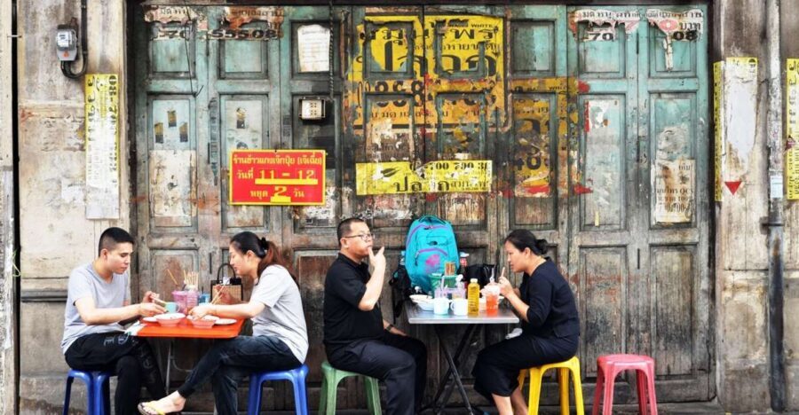 Bangkok: Must things to see in China town, Small group - 15+ Chinatown stops: art, alleys, and the stories behind the scenes