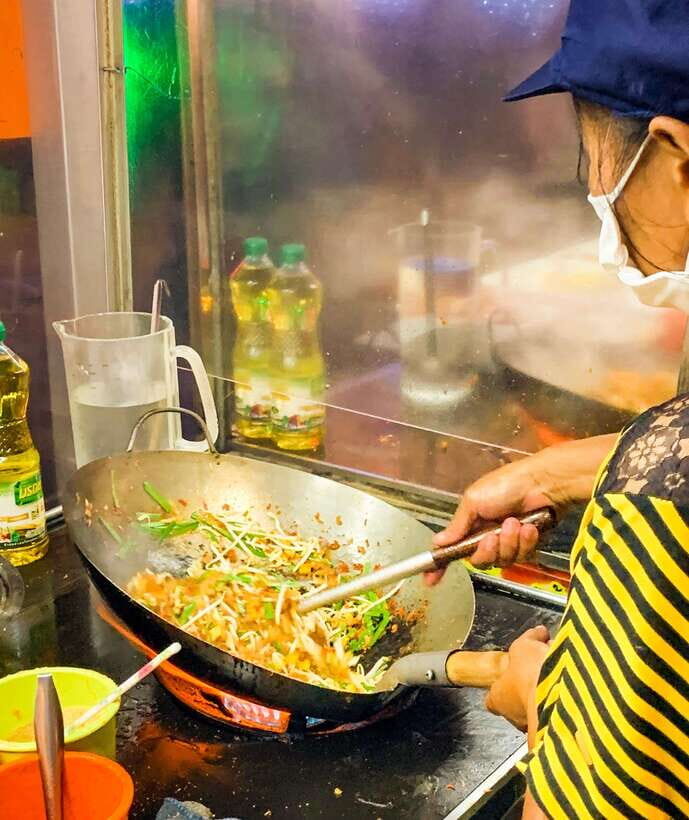 Bangkok: Must-Try Hidden Bike & Food Experience - Traditional Village Hour: Seeing Everyday Life Beyond Landmarks