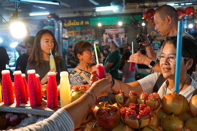 Bangkok Night Michelin Foodie Tour in Chinatown with 15+ tastings - Why this Chinatown night tour feels different than a typical street-food crawl