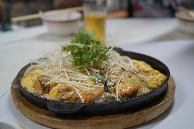 Bangkok Night Michelin Foodie Tour in Chinatown with 15+ tastings - Vegetarian and seafood reality check (so you don’t get surprised)