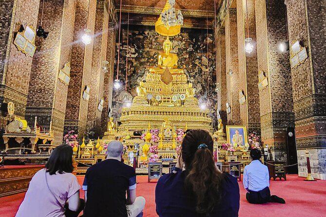 Bangkok Night Tour: Wat Arun, Wat Pho, Chinatown & Tuk Tuk Ride - Wat Pho after the heat: reclining Buddha time