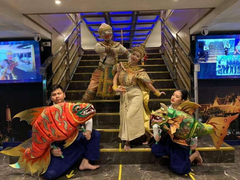 Bangkok: Noah 6 Stars Luxury Chaophraya River Dinner Cruise - Should you book the Noah 6 Stars Luxury Chao Phraya cruise?