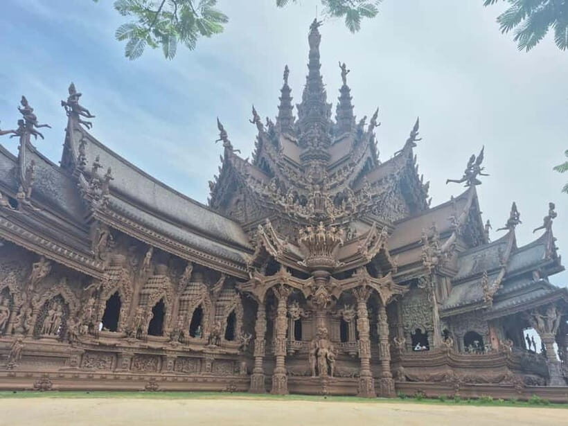 Bangkok: Pattaya Truth Sanctuary Guided Tour & Coral Island - Should you book this tour?
