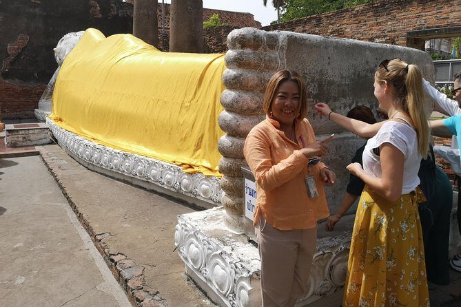 Bangkok: Private Ayutthaya and Bang Pa-In Summer Palace Tour - Lunch and comfort: included food, plus the heat reality