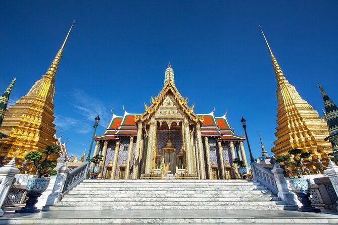 Bangkok Private Guide In and Around - Chatuchak Weekend Market: how to shop without getting lost