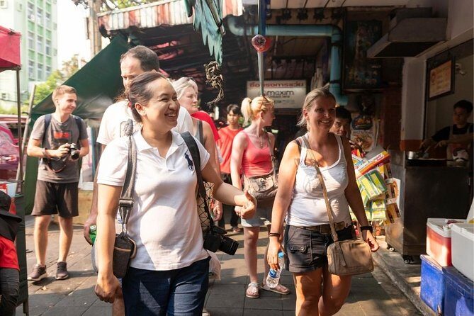Bangkok Private & Personalised Experience with a Local (2-8hrs) - How Your Local Host Turns Sights Into a Real Day