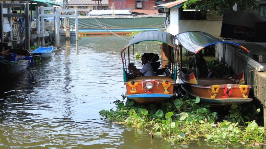Bangkok: Private Thonburi Longtail Boat Tour & Wat Pho Visit - Thonburi By Longtail: Old Homes, Temples, and Real Life On The Water