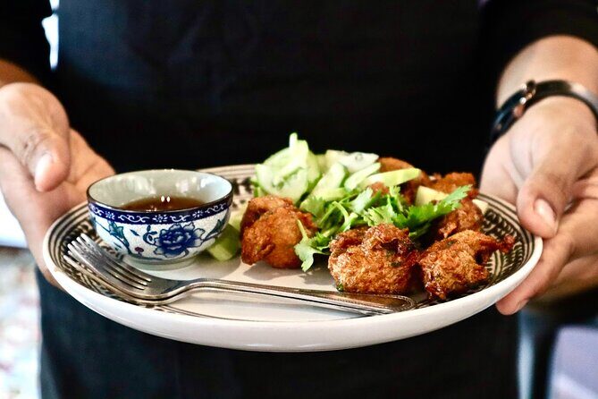 Bangkok Private Walking Food Tour with 10+ Tastings in Chinatown - Jim Thompson House: A Museum Stop That Doesn’t Hijack Your Day