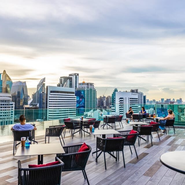 Bangkok: RedSquare Rooftop Bar at Novotel Sukhumvit 4 - Key things to know before you go