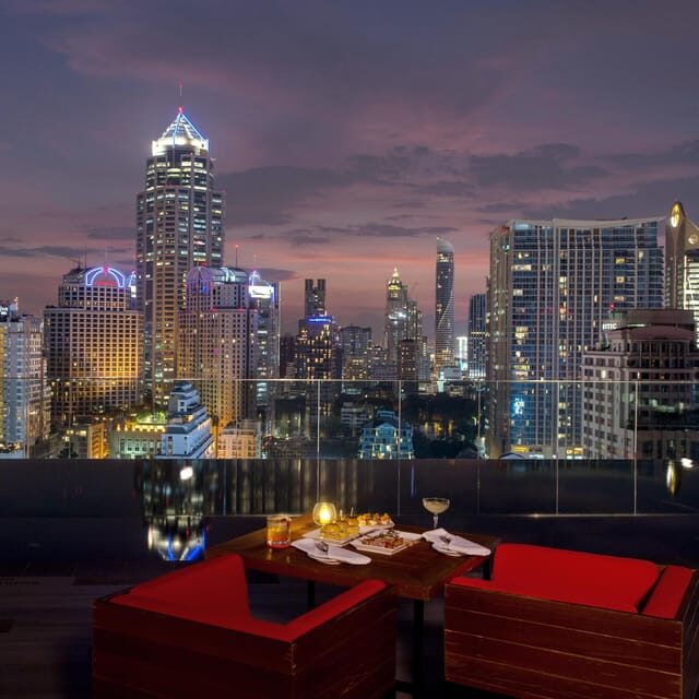Bangkok: RedSquare Rooftop Bar at Novotel Sukhumvit 4 - Food and drink reality check: portions, quality, and drink strength