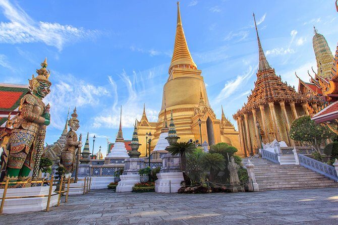 Bangkok Royal Road - Top 3 Major Monuments (Grand Palace, Wat Pho, Wat arun) - Wat Arun: Temple of Dawn and the photo spot you’ll understand