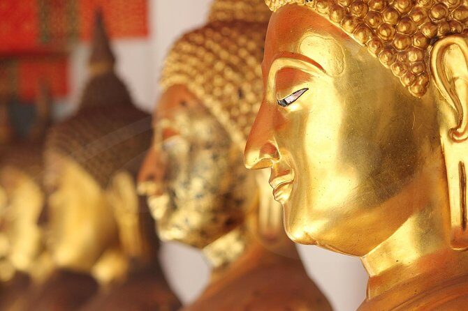 Bangkok Royal Road - Top 3 Major Monuments (Grand Palace, Wat Pho, Wat arun) - Dress code and heat management (the stuff that can ruin your day)