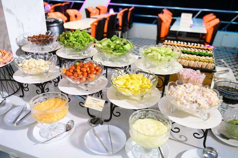 Bangkok: Smile Riverside Dinner Cruise - Price and value: what $28 covers (and what costs extra)