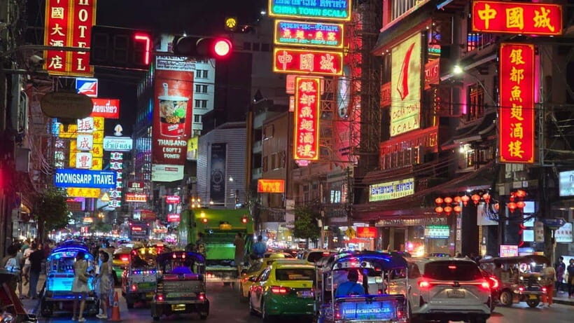 Bangkok: Street Food Tasting Tour at Night - What the Night Tastes Like: 6 Food Stops That Mean Variety