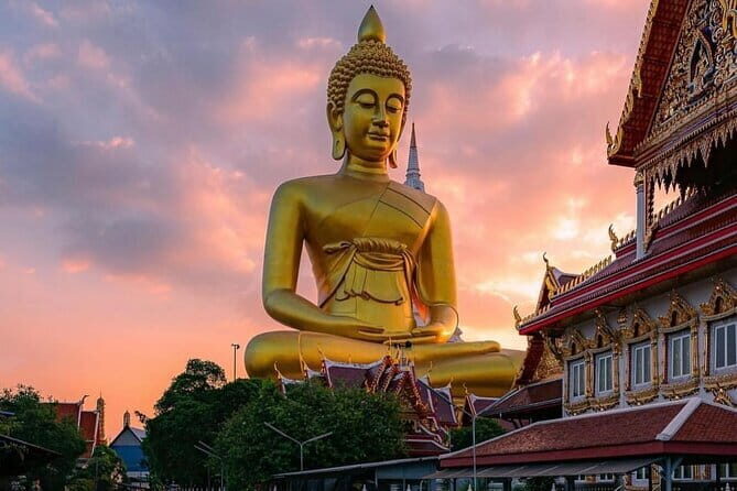Bangkok : Sunset Food tour by Tuk Tuk boat with big Buddha view - Guide quality: the Iris example (and why it matters)