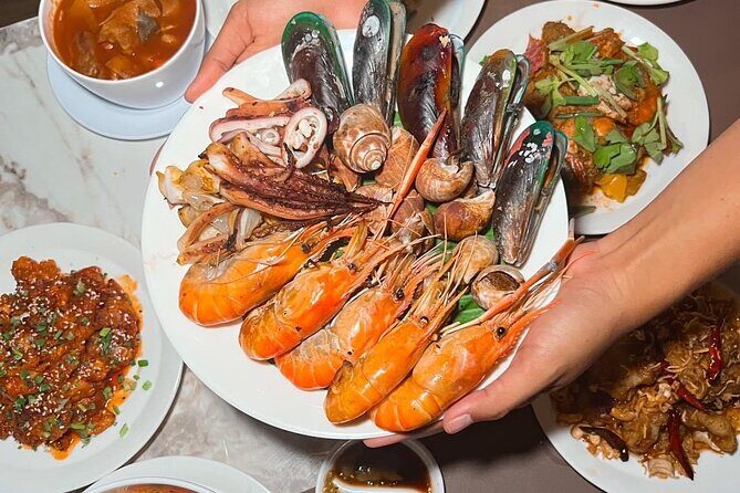 Bangkok Sunset or Evening Dinner Cruise (The Planet Cruise) - Dinner on board: what the buffet really means for your meal