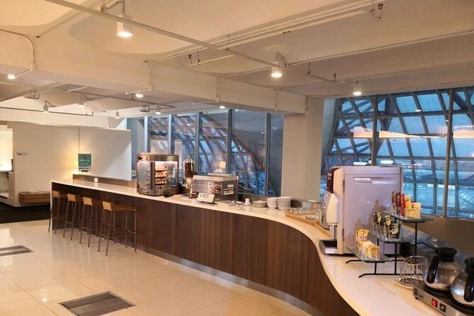 Bangkok Suvarnabhumi Airport (BKK) / Don Mueang Airport (DMK) VIP Lounge Access - Wi‑Fi, flight monitors, and staying calm while you wait