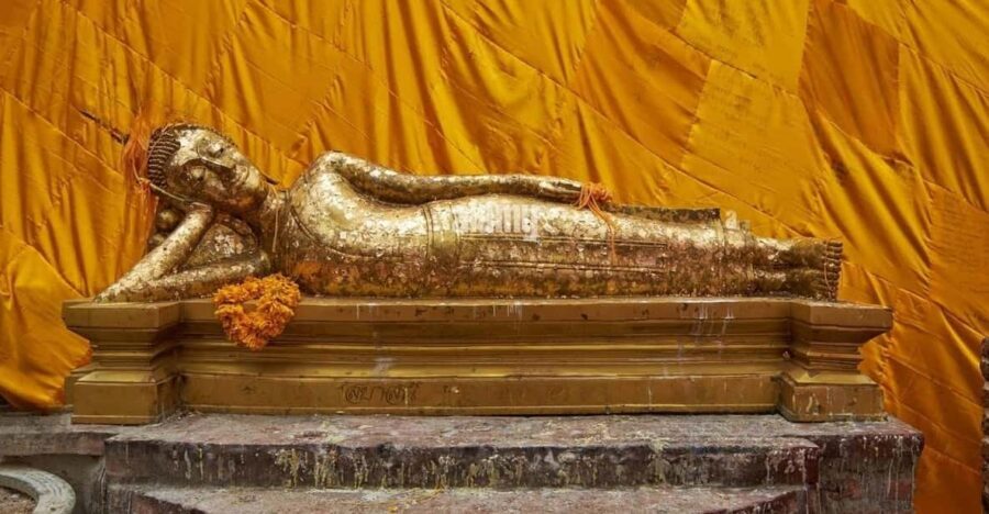 Bangkok: Temple Tour (Golden Buddha + Mini Reclining Buddha) - The 4-hour flow: what the small-group setup gets you