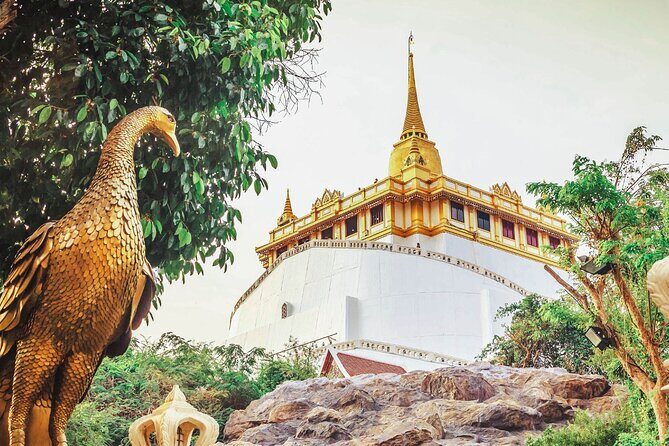 Bangkok Temples Tour at Wat Arun, Wat Phoa and Wat Saket - The Guide Is the Difference: What to Look for During the Day