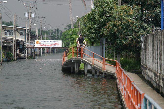 Bangkok Tour by Boat and Bike - Kayak or canoe canals: trading speed for close-up views