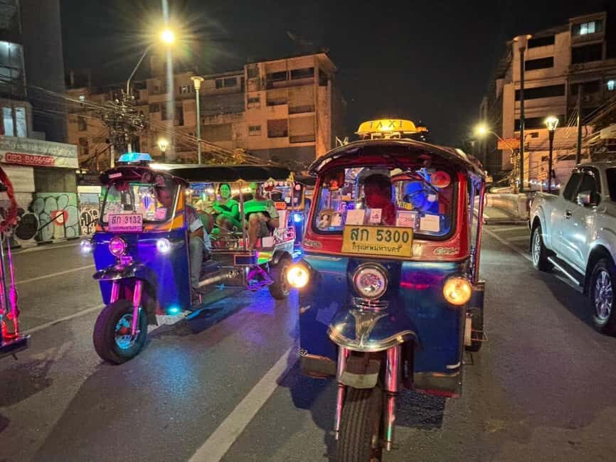 Bangkok: Tuk Tuk Adventure Chinatown Michelin Food & Temples - Chinatown Gate, lantern shrines, and the Yaowarat walk