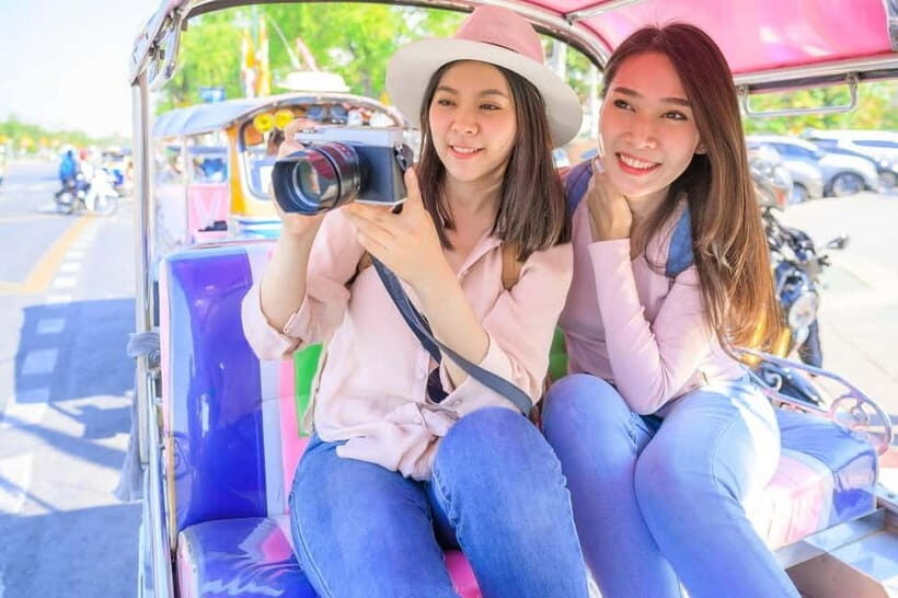 Bangkok Tuk-Tuk City Sightseeing Tour - Grand Palace and Giant Swing: Bangkok’s Big-Name Start