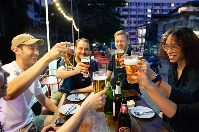 Bangkok Tuk Tuk Night Tour with food & drinks in Siam & Silom - Meeting at Umadevi Shrine near Chit Lom BTS