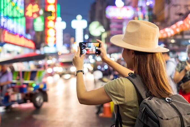 Bangkok Tuk-Tuk Tour by Night with Chinatown Street Food Meal - Stop 2: The Grand Palace area is more about viewpoints than time inside