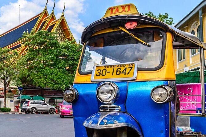 Bangkok Tuk Tuk Tour - Hotel-pickup & Dinner - Hotel pickup at 4:30 pm: the real comfort of not thinking