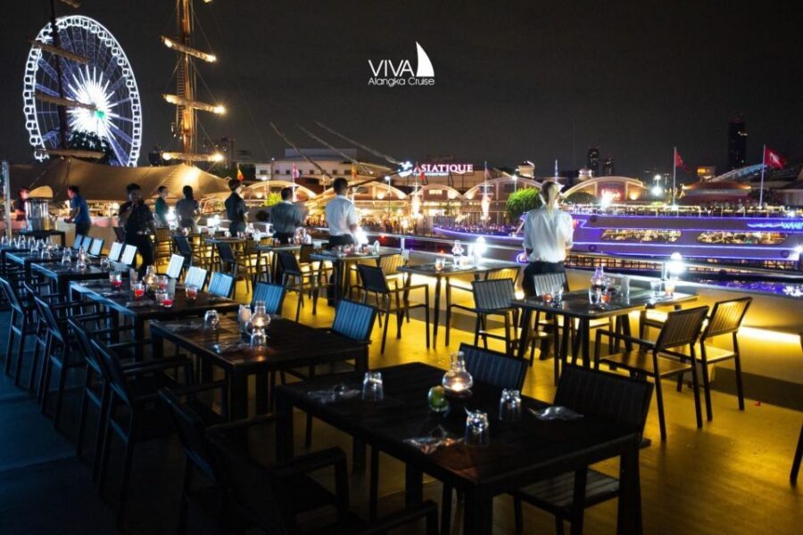 Bangkok: Viva Alangka Chao Phraya Dinner Cruise - Food, Deck Comfort, and Service: How to Avoid the Common Friction Points